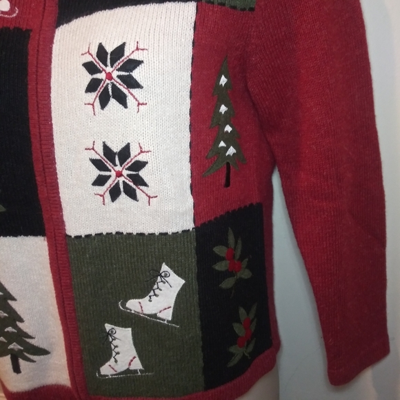 Croft & Barrow Patchwork Front Red, Black & Green Winter Themed Cardigan Sweater - Picture 3 of 9
